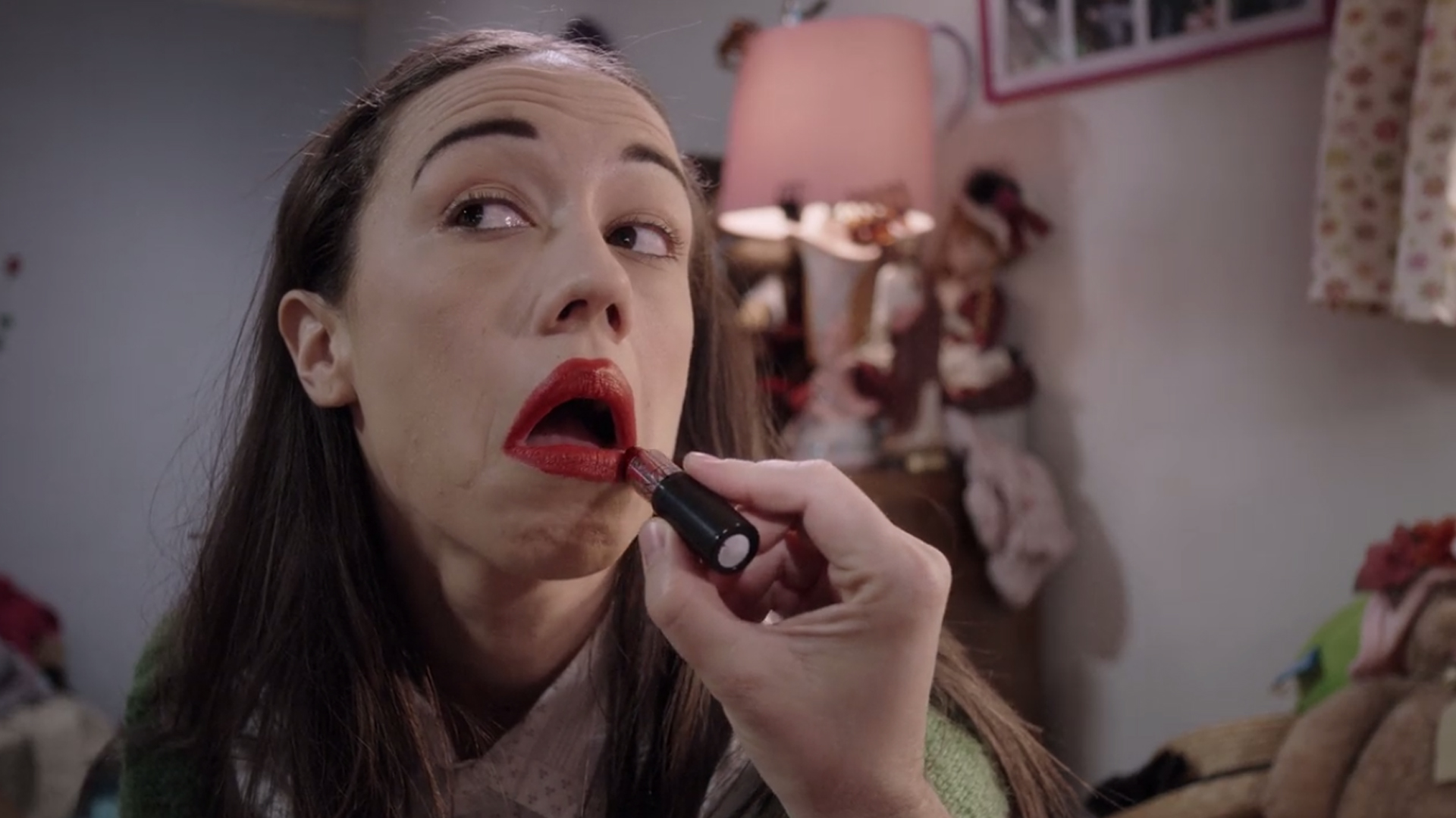 Haters Back Off 1. Sezon 8. Bölüm