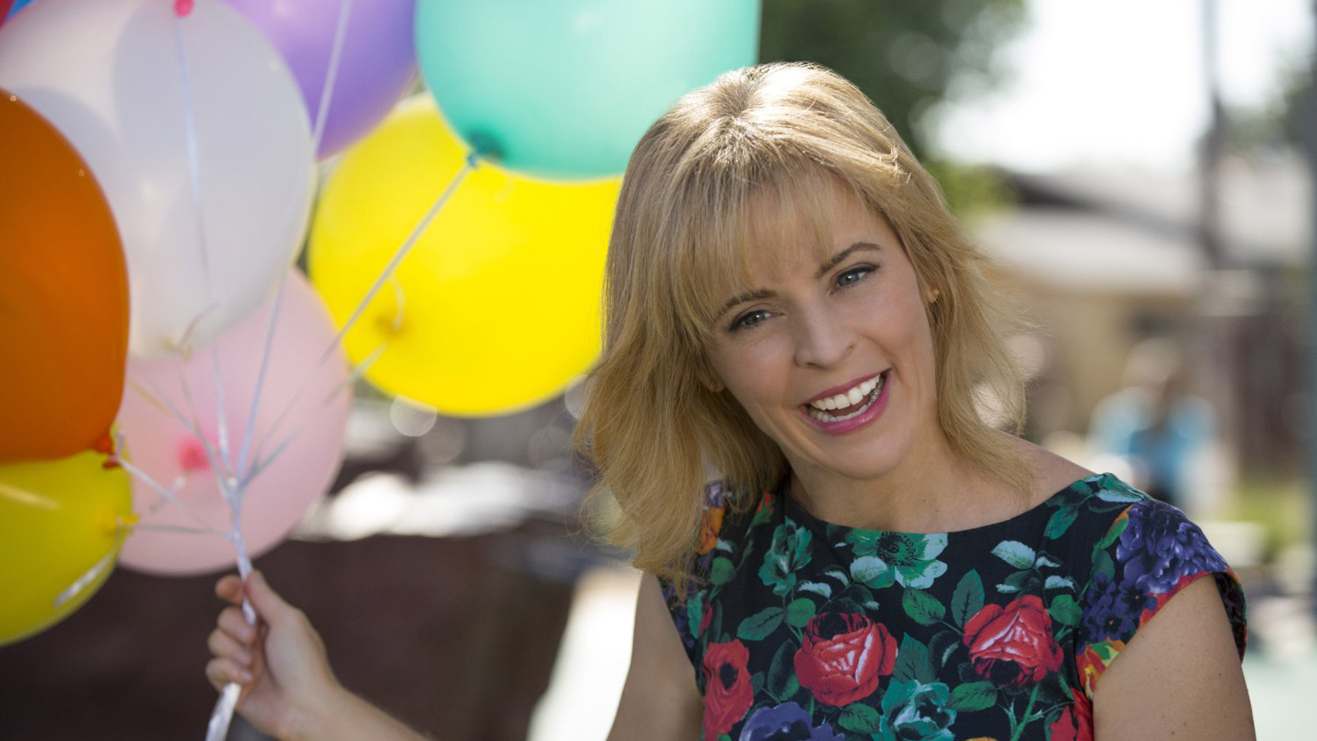 Lady Dynamite 1. Sezon 5. Bölüm