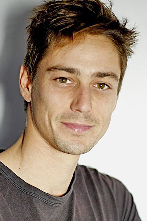 Adrien Jolivet tüm dizileri dizigom'da