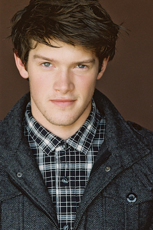 Alex MacNicoll tüm dizileri dizigom'da