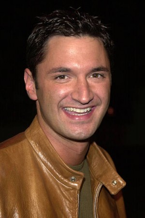 Andy Hallett tüm dizileri dizigom'da