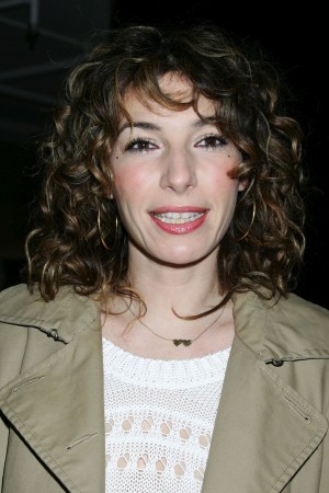 Anne Depétrini tüm dizileri dizigom'da