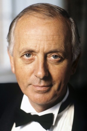 Benjamin Whitrow tüm dizileri dizigom'da