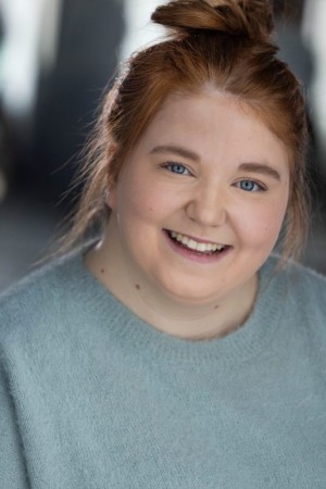 Carys Gaylor tüm dizileri dizigom'da