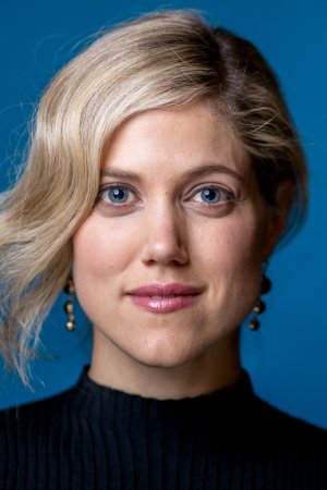 Charity Wakefield tüm dizileri dizigom'da