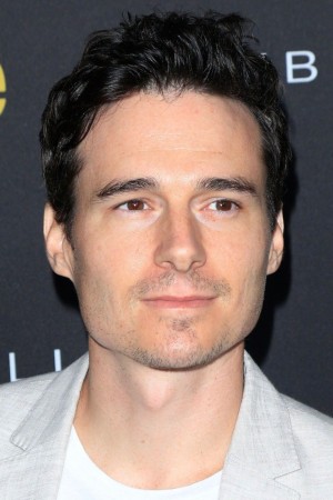 Daniel Bonjour tüm dizileri dizigom'da