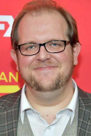 Dominic Burgess tüm dizileri dizigom'da