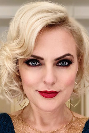 Elaine Hendrix tüm dizileri dizigom'da