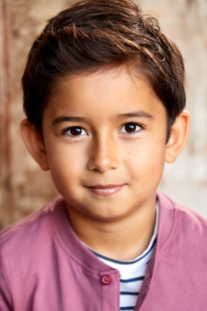 Elias Janssen tüm dizileri dizigom'da