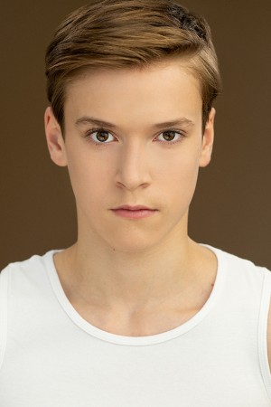 Everett Andres tüm dizileri dizigom'da