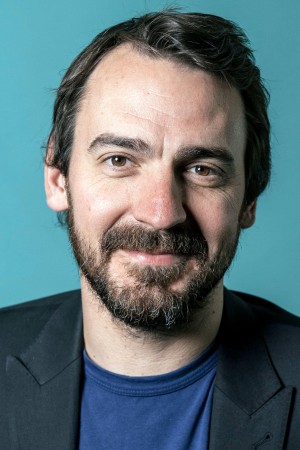 Ewen Leslie tüm dizileri dizigom'da