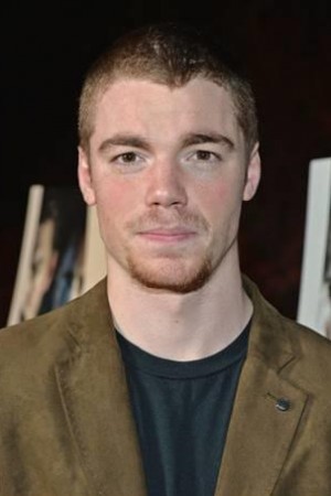 Gabriel Basso tüm dizileri dizigom'da