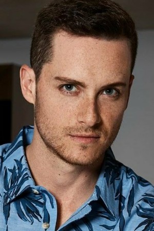 Jesse Lee Soffer tüm dizileri dizigom'da