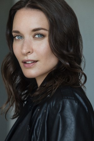 Josefin Asplund tüm dizileri dizigom'da