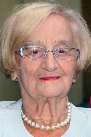 Liz Smith tüm dizileri dizigom'da