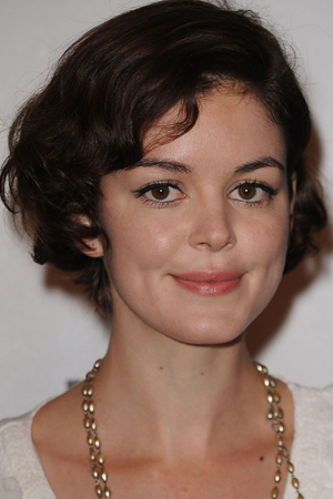 Nora Zehetner tüm dizileri dizigom'da