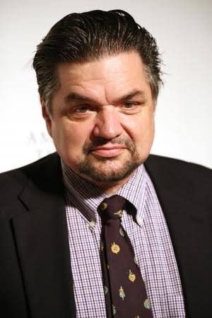 Oliver Platt tüm dizileri dizigom'da
