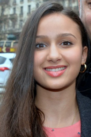 Oulaya Amamra tüm dizileri dizigom'da