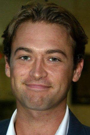 Paul Nicholls tüm dizileri dizigom'da