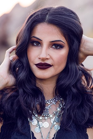 Richa Moorjani tüm dizileri dizigom'da