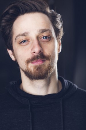 Robbie Tann tüm dizileri dizigom'da