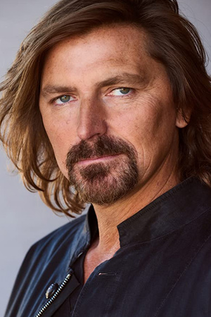 Robin Atkin Downes tüm dizileri dizigom'da