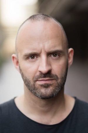 Tom Andrews tüm dizileri dizigom'da