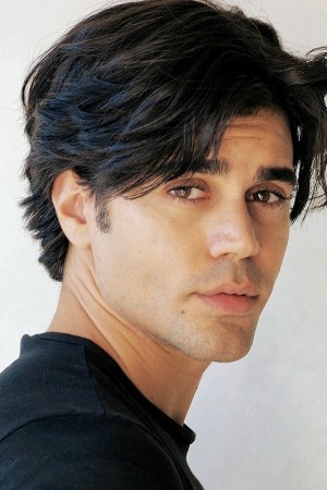 Sebastian Quinn tüm dizileri dizigom'da