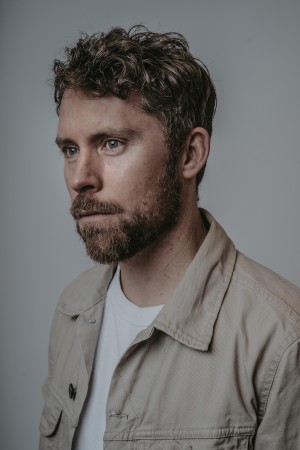 Tim Haars tüm dizileri dizigom'da