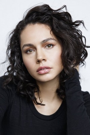 Mercedes De La Zerda tüm dizileri dizigom'da