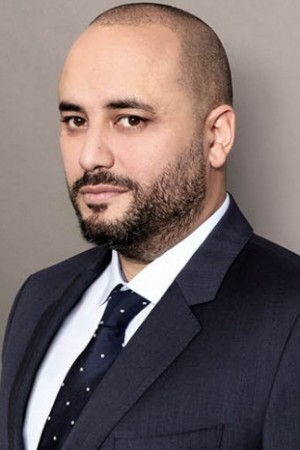 Jérôme Commandeur tüm dizileri dizigom'da