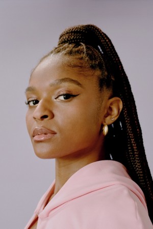 Dominique Thorne tüm dizileri dizigom'da