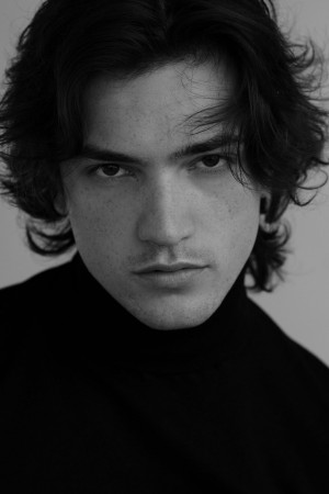 Juan Perales tüm dizileri dizigom'da