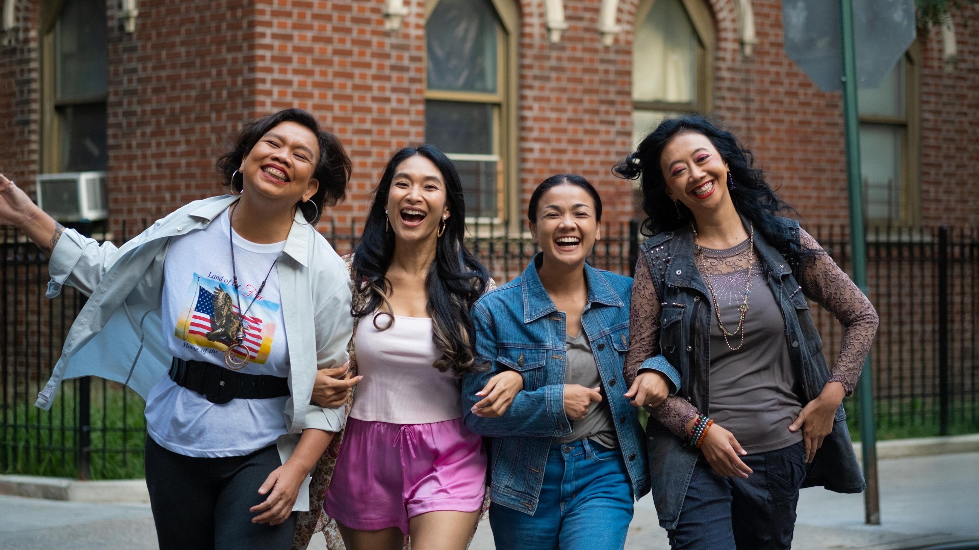 Ratu Ratu Queens: The Series 1. Sezon 5. Bölüm